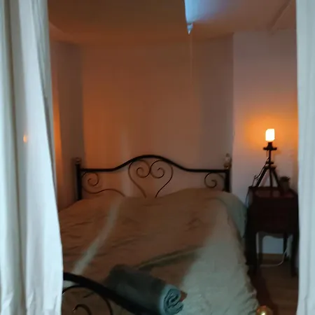 Bed & Breakfast L'hypercentre Loft Atypique Et Historique 5 Pers Cathedrale 3*